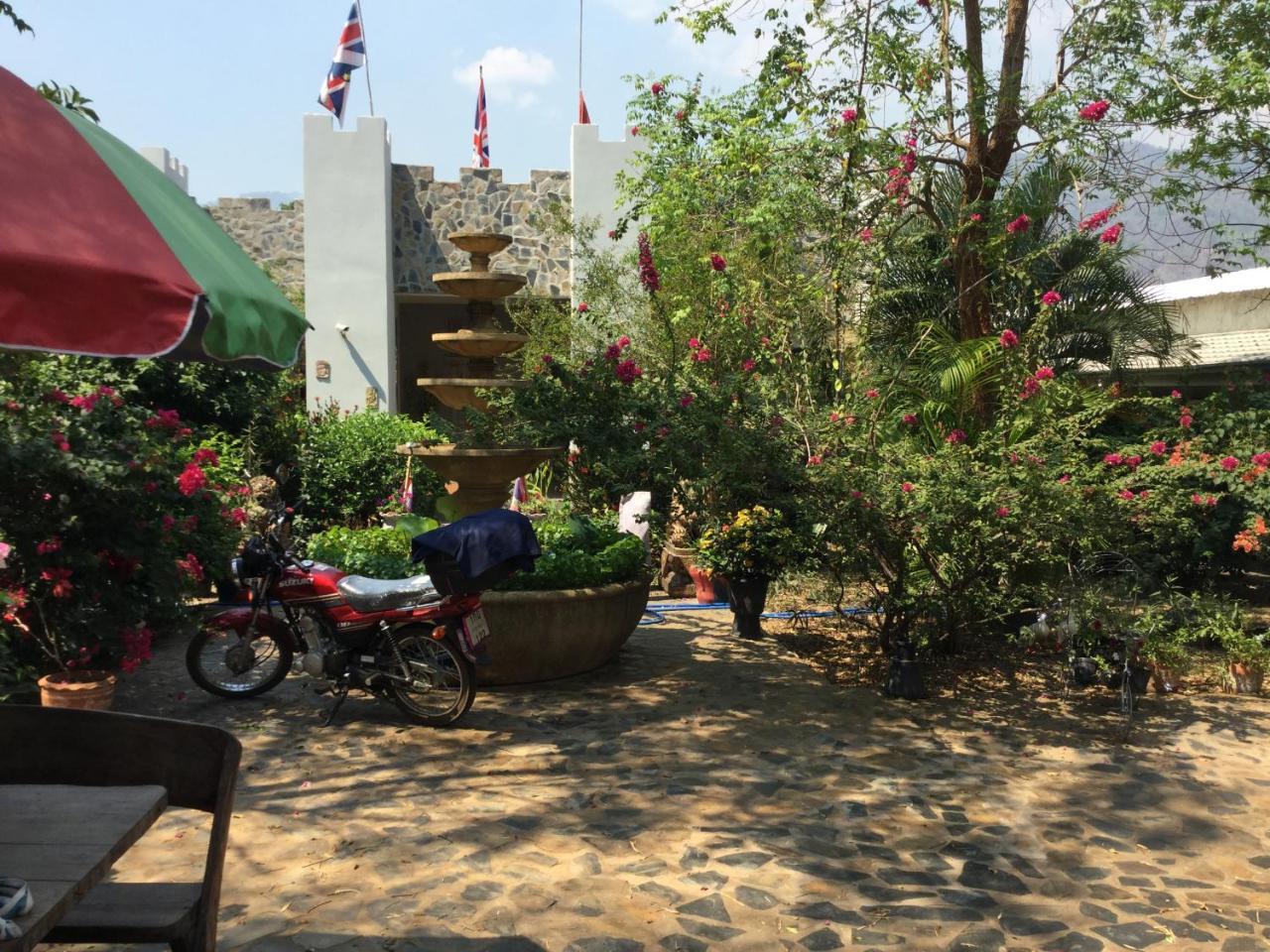 Thai Castle Resort Ban Thap Sila Εξωτερικό φωτογραφία